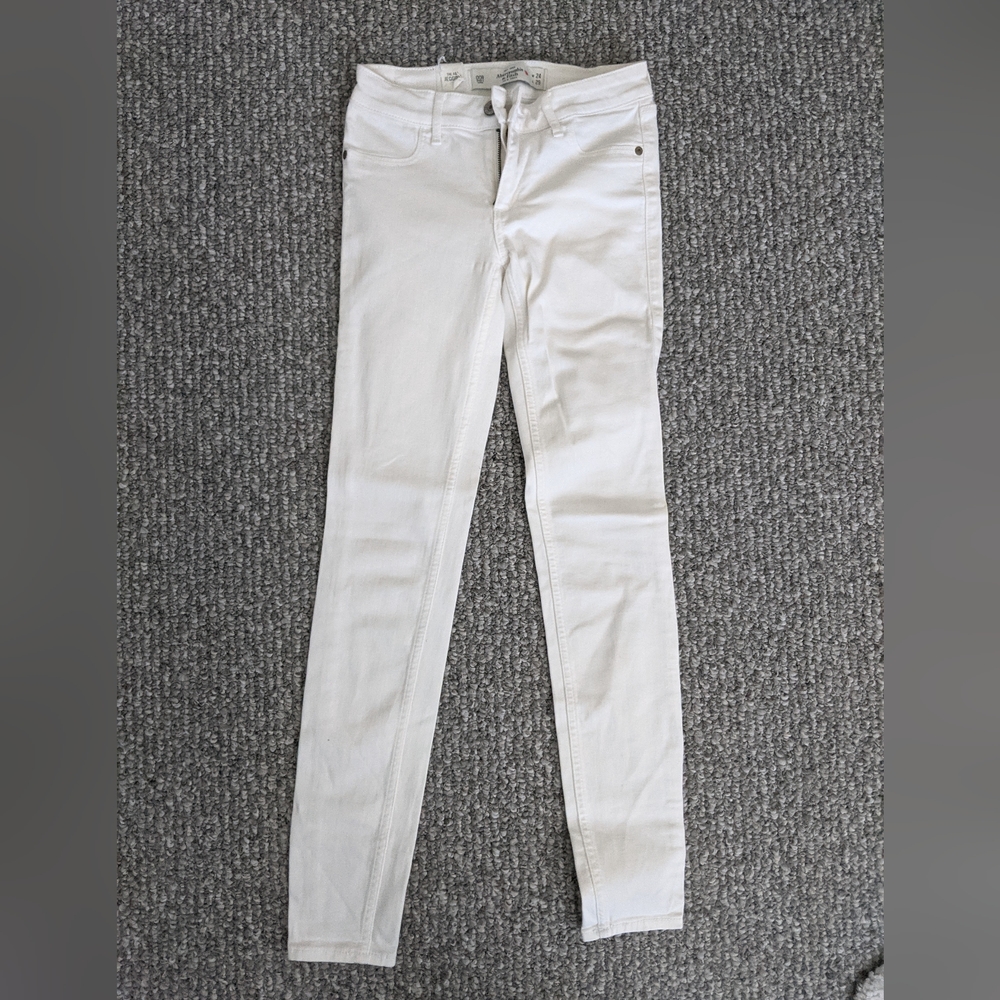 Abercrombie and Fitch white jeggings